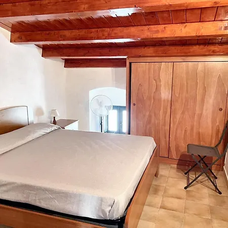 Tatil Evi Comfortable House In With Air Conditioning On 30 M² Noto